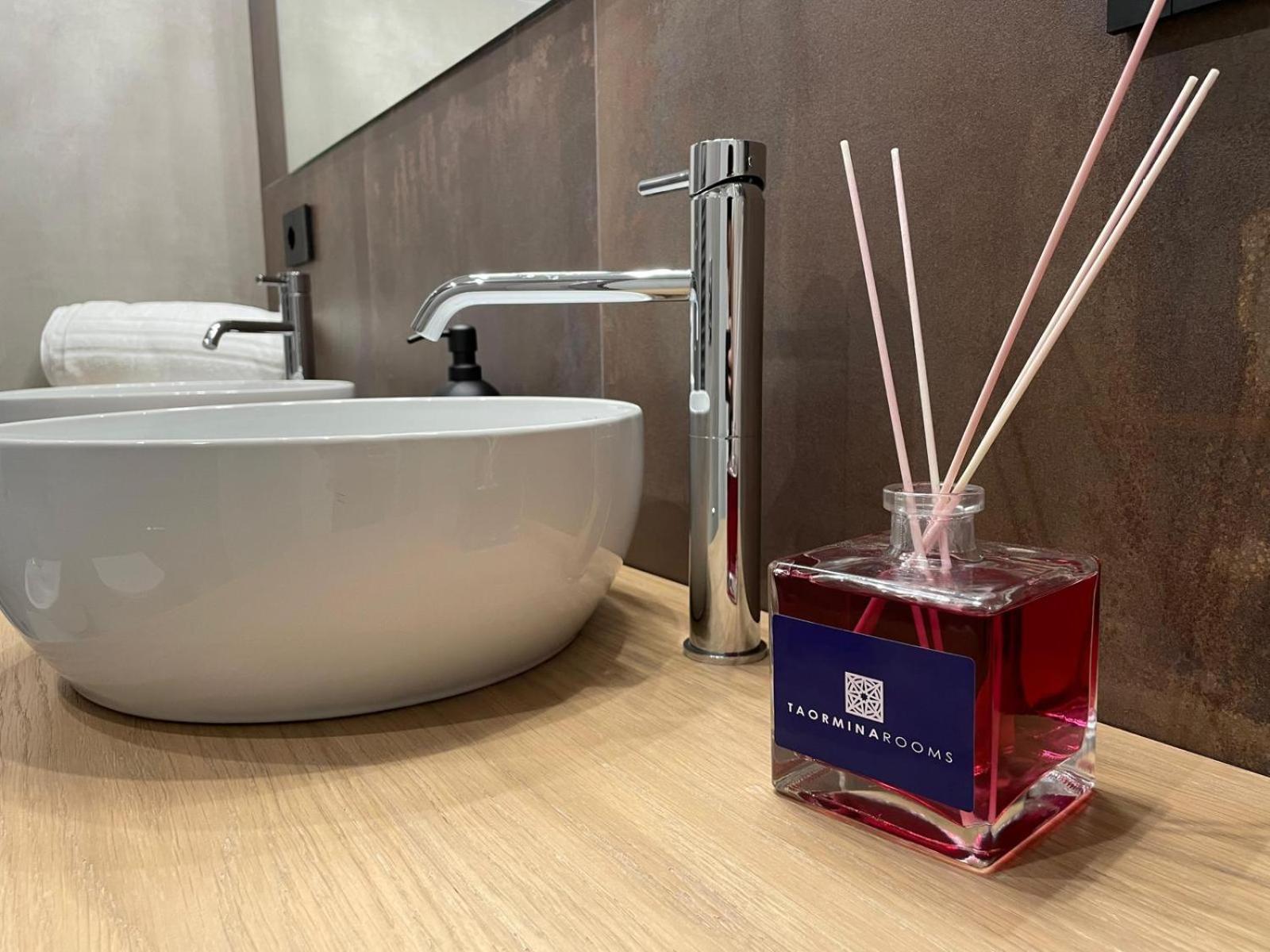 Taormina Rooms Centro Storico Екстериор снимка